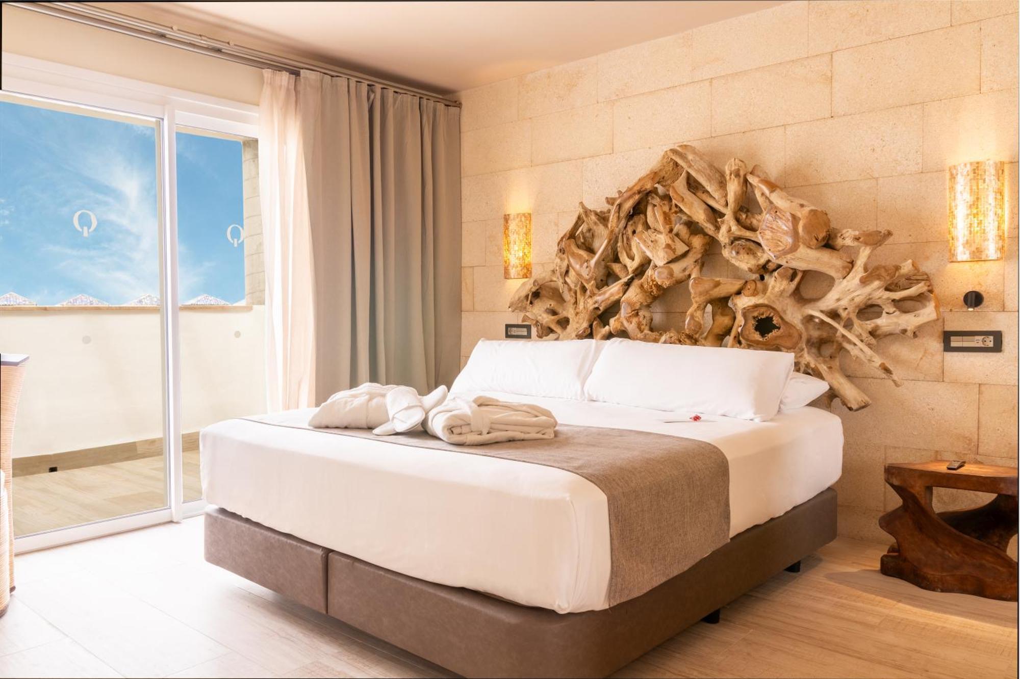 Hotel Event By Qhotels - Adults Recommended